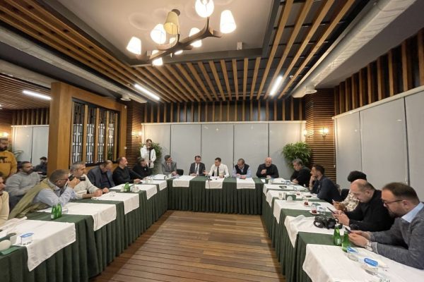 Konyaspor Başkanı Özgökçen, gazetecilerle buluştu: