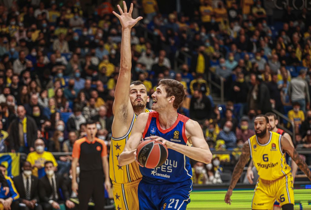 Maccabi Playtika Tel Aviv: 78 – Anadolu Efes: 92