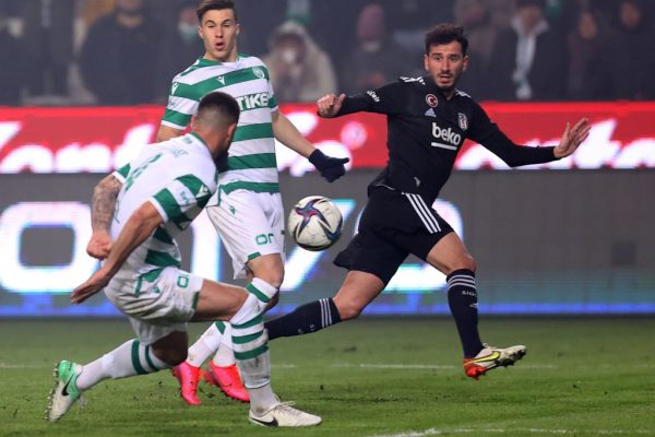 İç sahada kral olan Konyaspor, Beşiktaş’ı 90’da yıktı