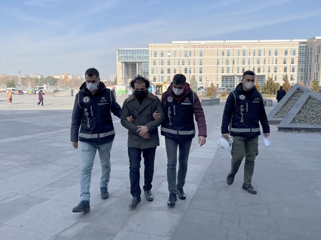 “Futbolda şike” davasında 161 yıl hapisle cezalandırılan eski polis cezaevine gönderildi