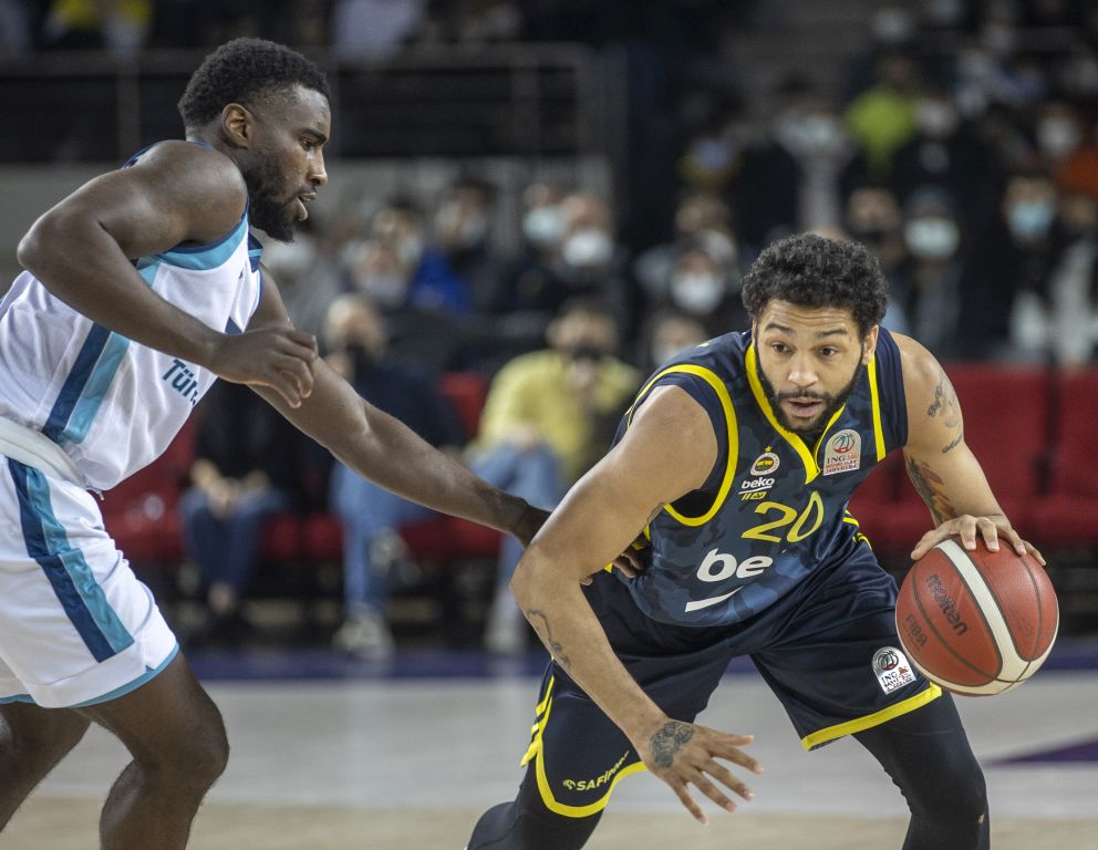Kızılyıldız mts-Fenerbahçe Beko maçı, Kovid-19 vakaları nedeniyle ertelendi