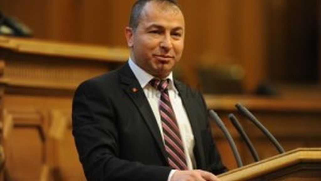 Hamburg Belediye Başkanı Peter Tschentscher Aşı Kampanyasında!