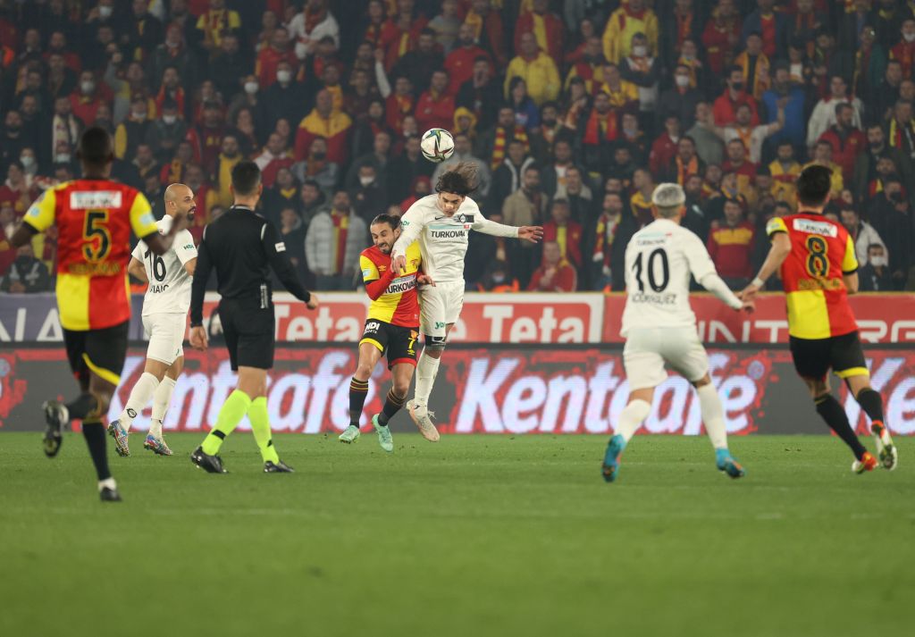 Göztepe’yi mağlup eden Altay, ligde 16 maç sonra kazandı