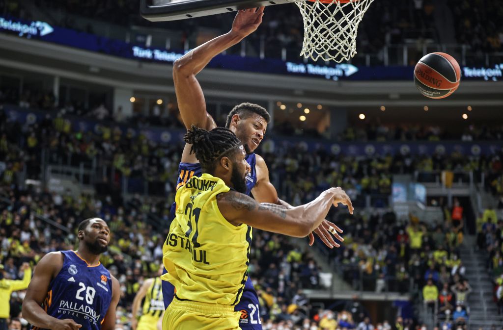 Fenerbahçe Beko: 66 – Real Madrid: 51