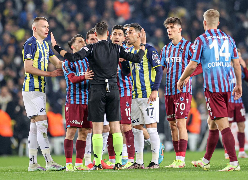 Kadıköy ”VAR” ‘la bile düşmedi