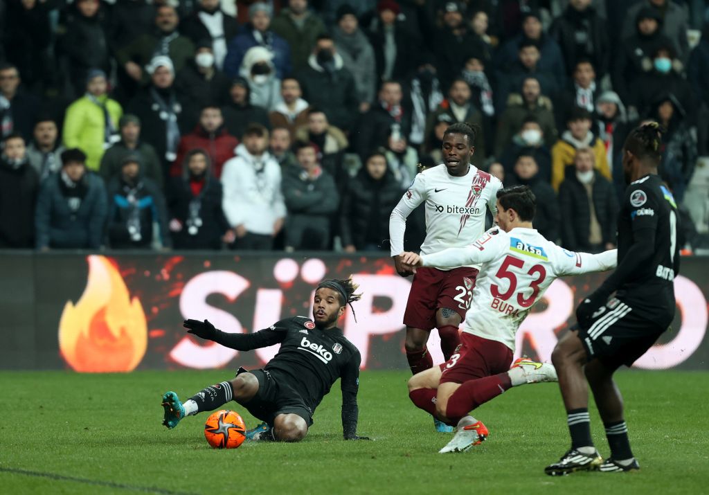 Beşiktaş üst üste üçüncü kez puan kaybetti