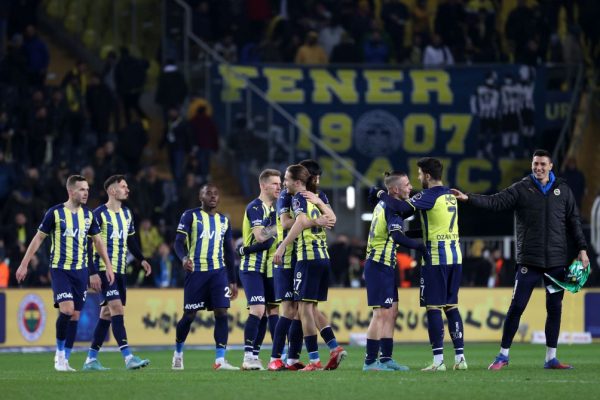 Fenerbahçe, lig ikinciliği için iddiasını artırdı