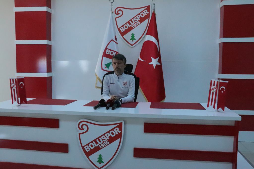 Boluspor Teknik Direktörü Erginer, istifasının kabul edilmediğini açıkladı: