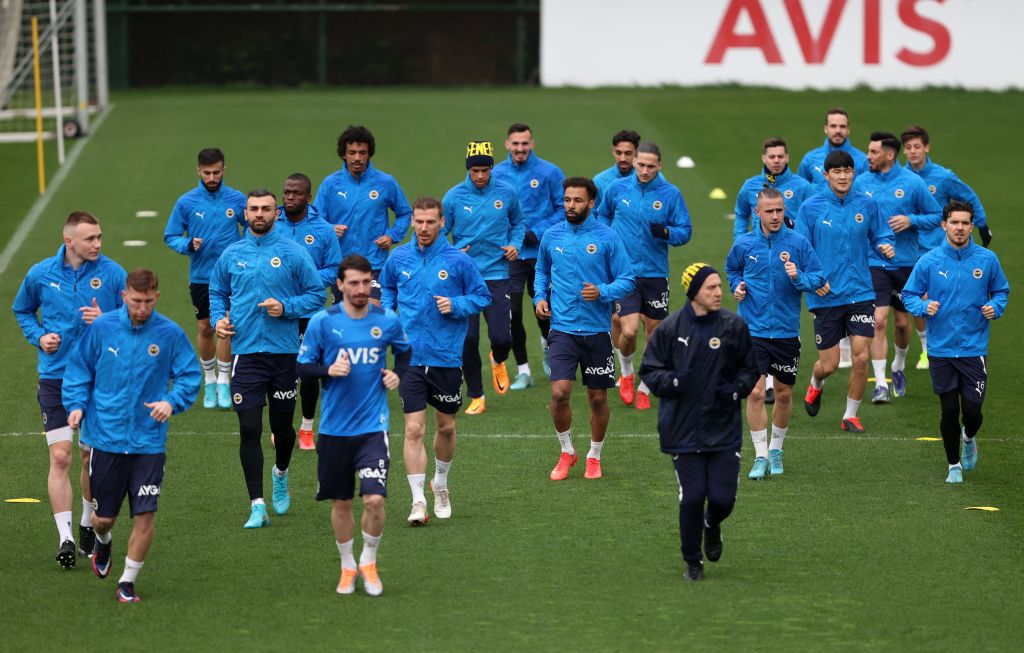 Fenerbahçe, Galatasaray maçının hazırlıklarını sürdürdü