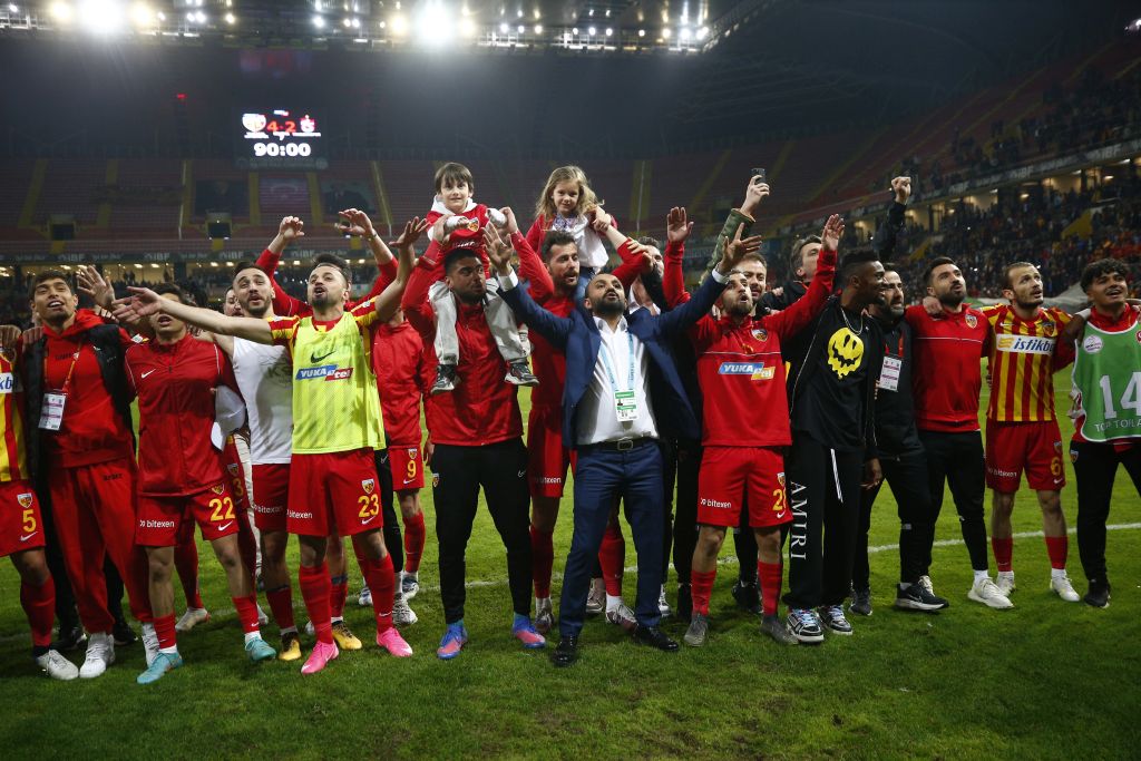 Kayseri finalde, Trabzon şokta