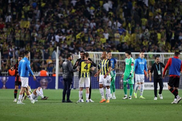 Fenerbahçe, Karagümrük’e takıldı
