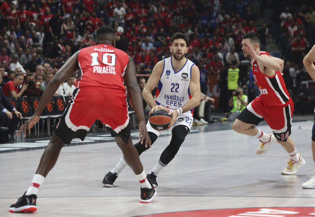 Anadolu Efes, THY Avrupa Ligi’nde üst üste 3. kez finale yükseldi