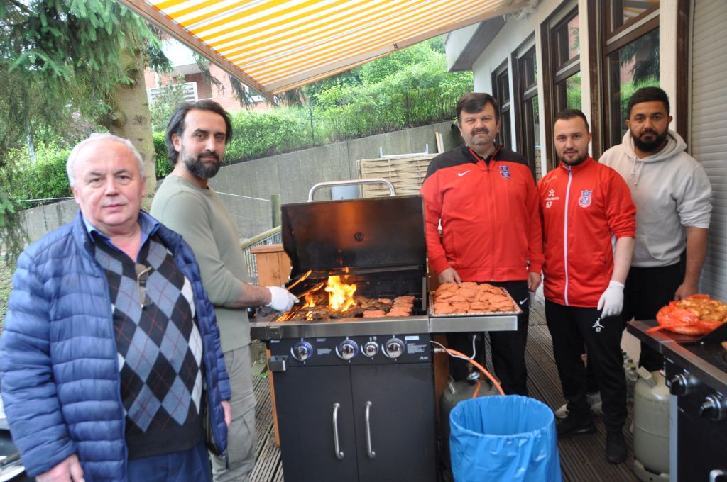 Zonguldakspor sezona mangal partisiyle veda etti!