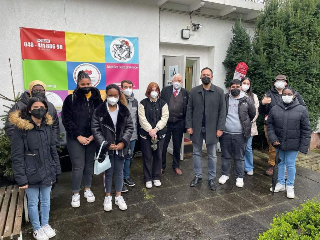Gençlerimiz geleceğimizdir, geleceğimize sahip çıkalım!