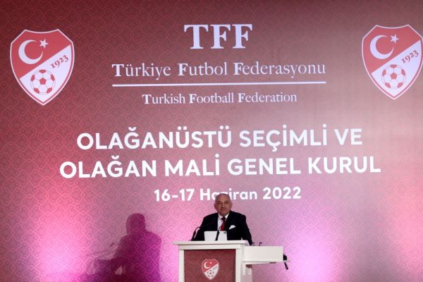 Türkiye Futbol Federasyonunun yeni başkanı Mehmet Büyükekşi oldu