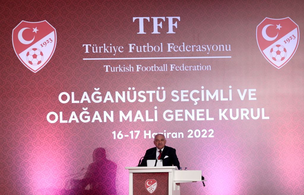Türkiye Futbol Federasyonunun yeni başkanı Mehmet Büyükekşi oldu