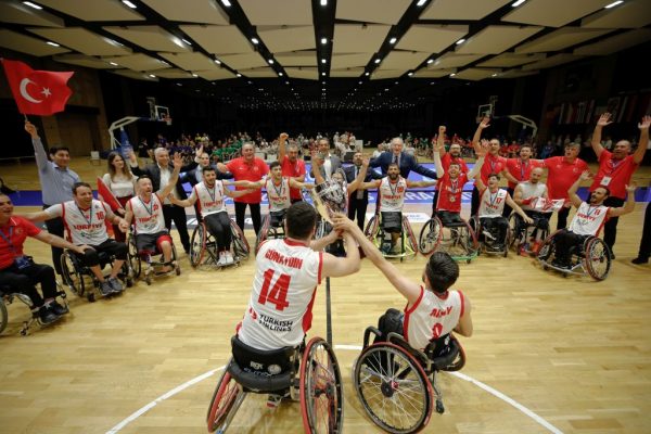 Tekerlekli Sandalye Basketbol Avrupa B Ligi Şampiyonası’nın kazananı Türkiye oldu