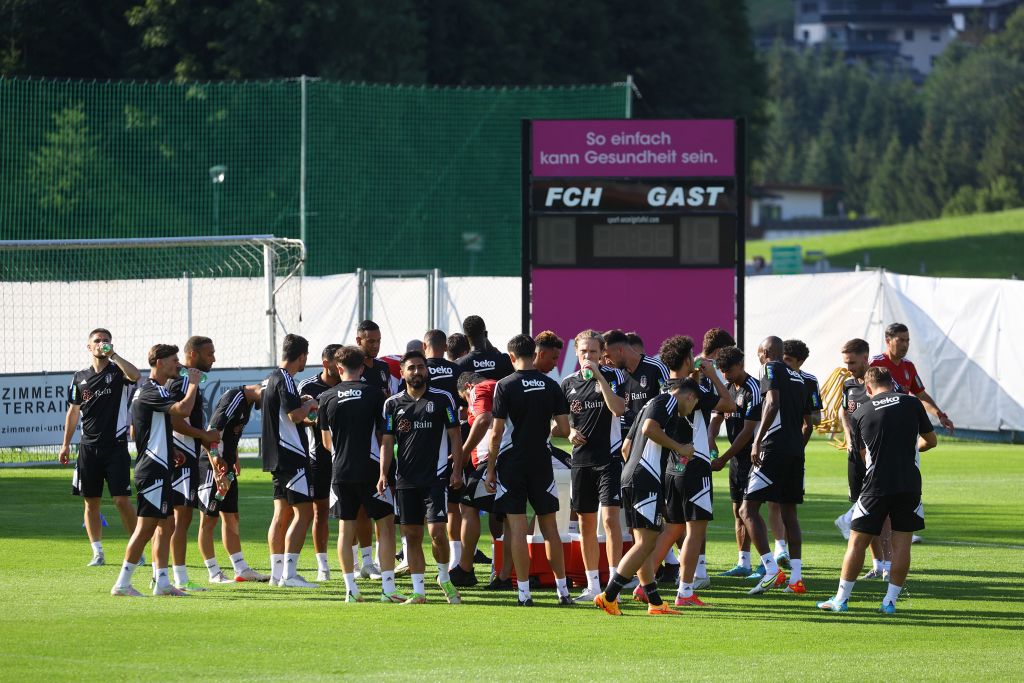 Beşiktaş, Avusturya kampında ilk idmanını yaptı