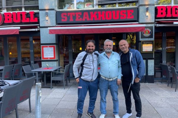 Big Bull: İyi bayramlar…￼