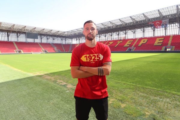Göztepe, Lukas Gottwalt’ı transfer etti