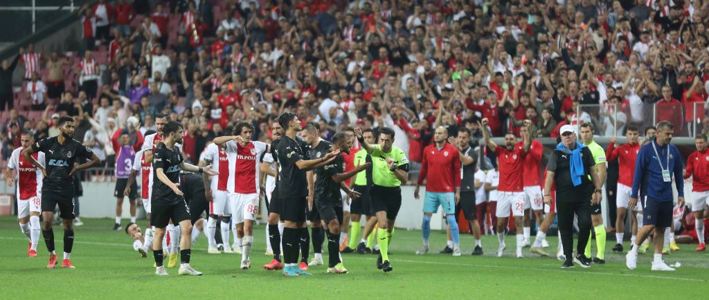 Samsunspor evinde kayıp