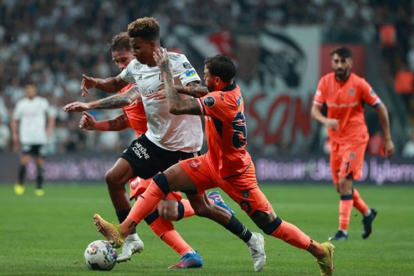 Beşiktaş, namağlup unvanını kaybetti