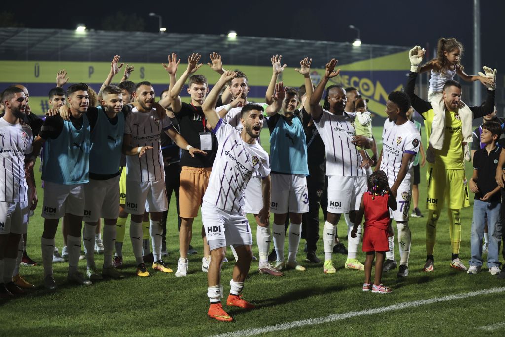  Eyüpspor: 4 – Beyçimento Bandırmaspor: 1
