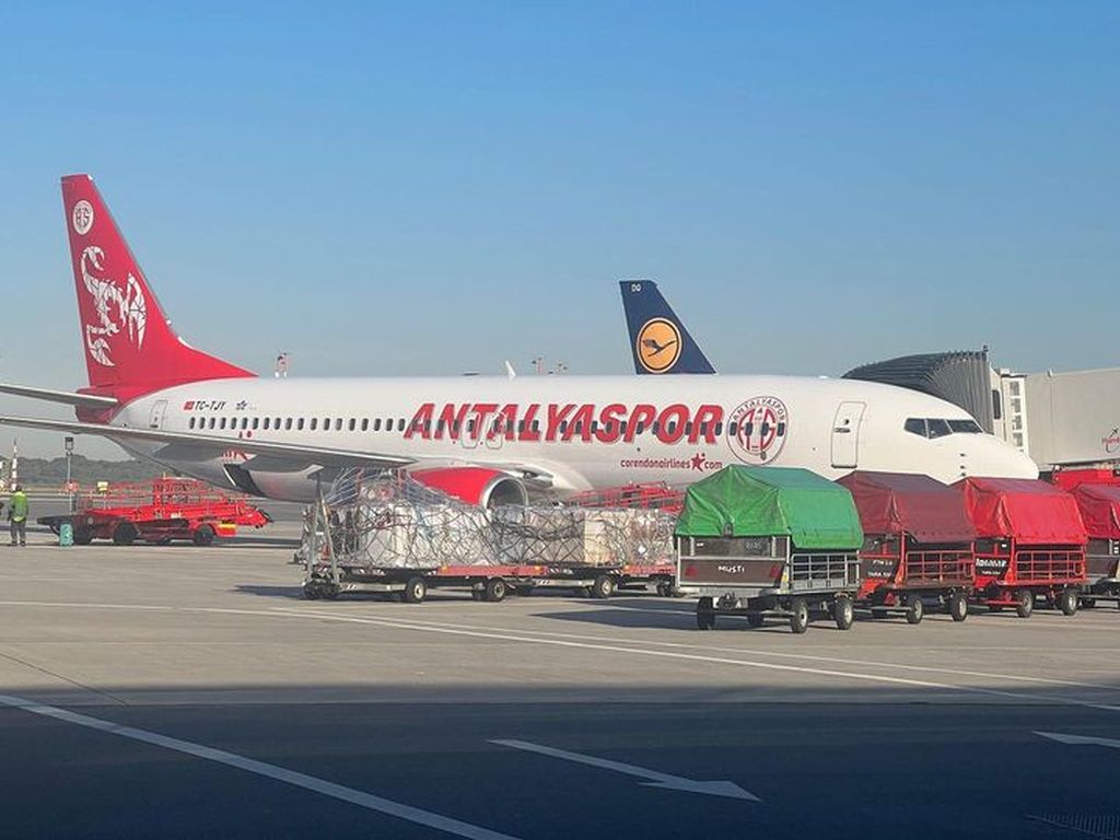 ANTALYASPOR UÇAĞI HAMBURG’da