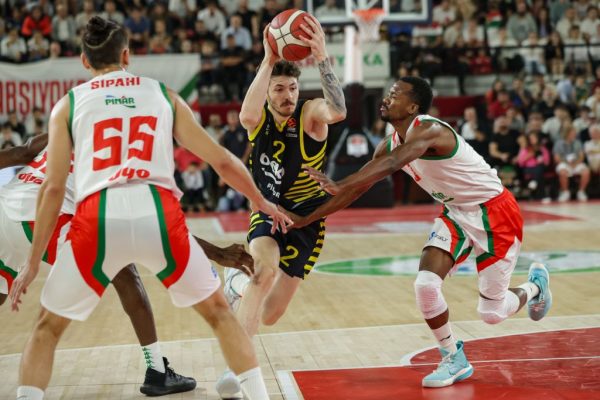  Pınar Karşıyaka: 87 – Fenerbahçe Beko: 98