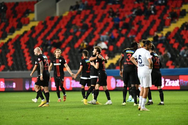  Gaziantep FK, 4. tura yükseldi