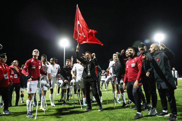 Ampute Milli takım yarı finale yükseldi