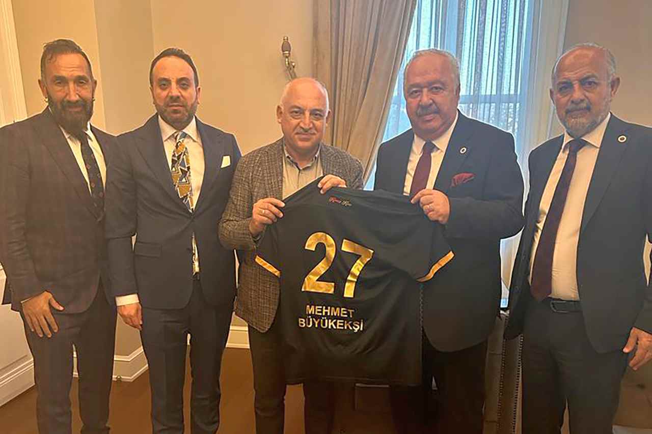 <strong>TFF Başkanı Büyükekşi, Gençlerbirliği Başkanı Akdaş’ı kabul etti</strong>
