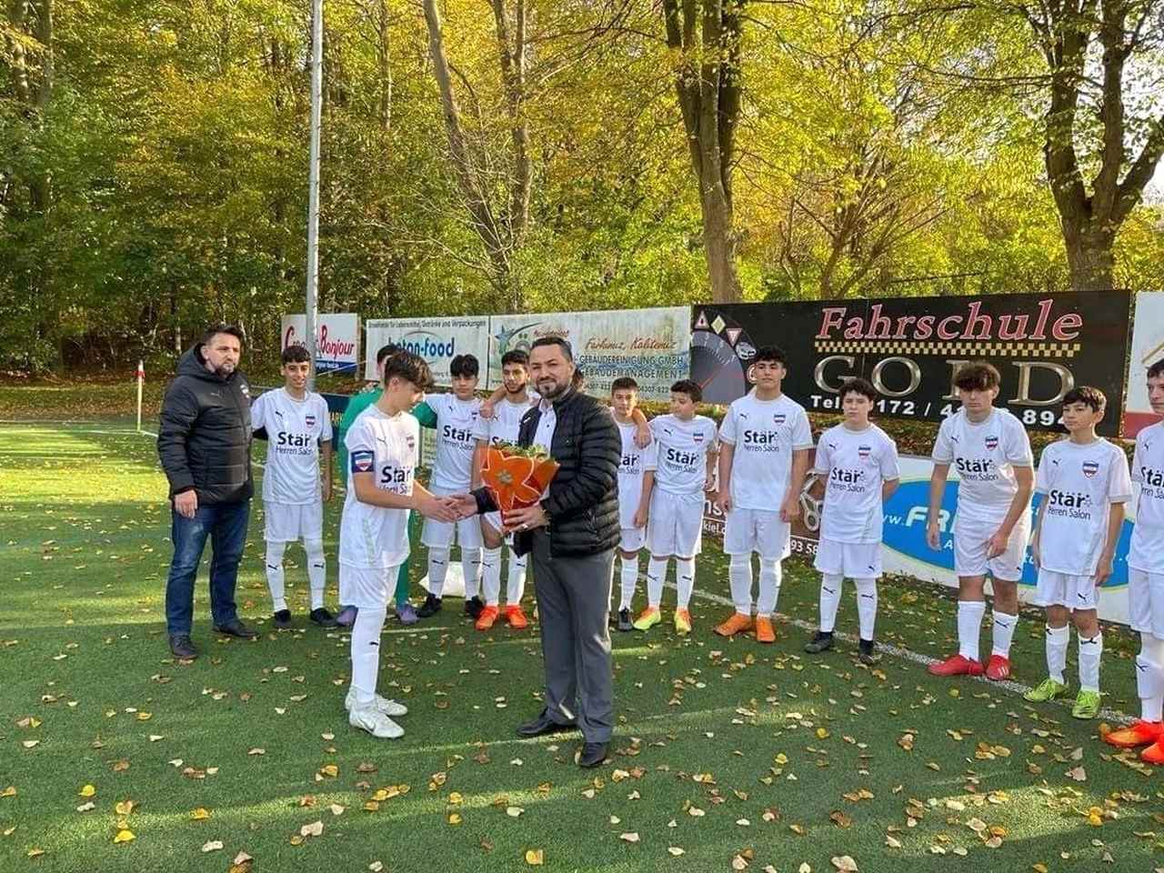 Star Kuaför Salonu’ndan İnter Türkspor’a büyük destek