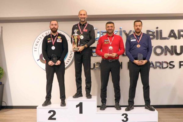 <strong>Türkiye 3 Bant Bilardo şampiyonu Semih Saygıner oldu</strong>
