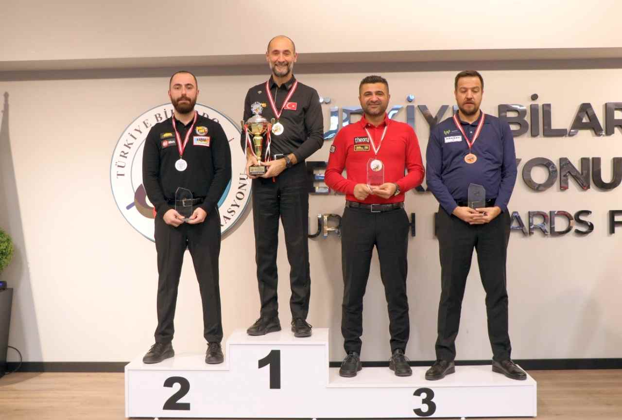 <strong>Türkiye 3 Bant Bilardo şampiyonu Semih Saygıner oldu</strong>
