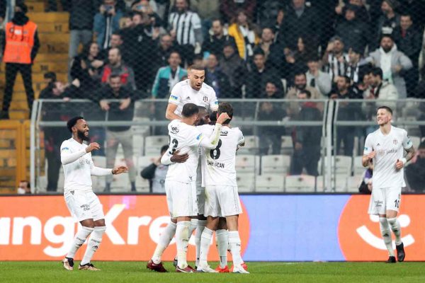 <strong>Beşiktaş’a Masuaku 3 puanı getirdi</strong>