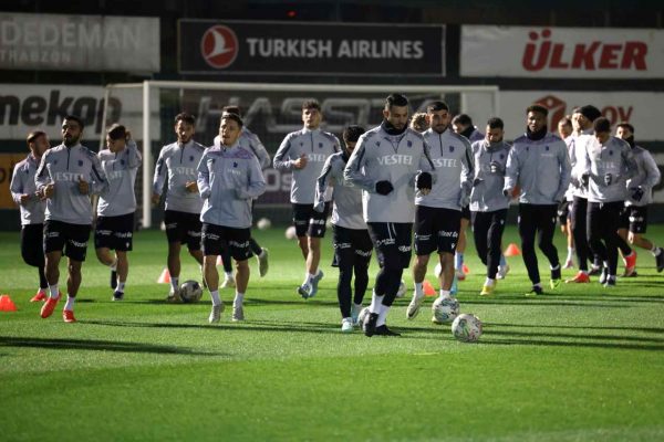 <strong>Trabzonspor, Giresunspor maçı hazırlıklarına devam etti</strong>