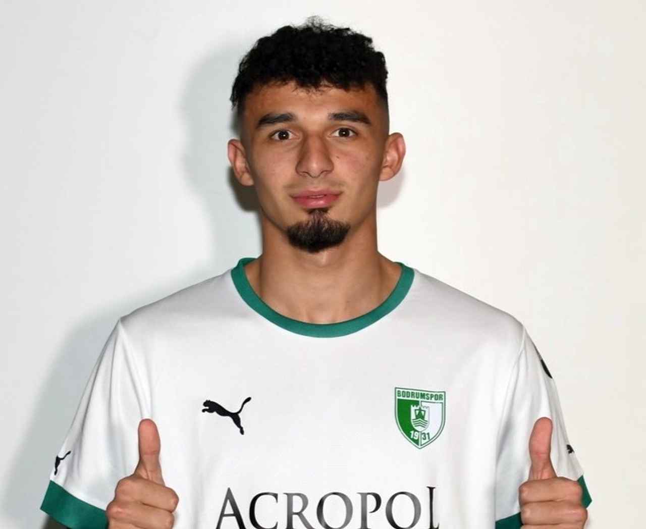 <strong>Bodrumspor, Antalyaspor’dan Gökdeniz Bayrakdar’ı kiraladı</strong>