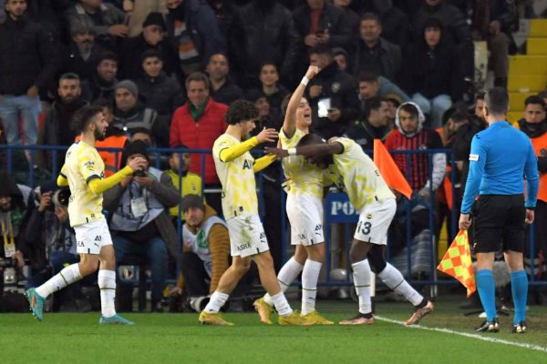Fenerbahçe, Gaziantep’i uzatmada yıktı