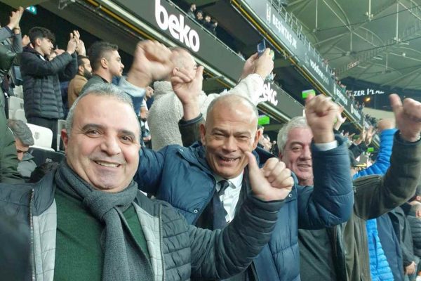 Hamburg’lu Beşiktaşlılar, Alanyaspor galibiyetini Vodafone Park’ta izlediler