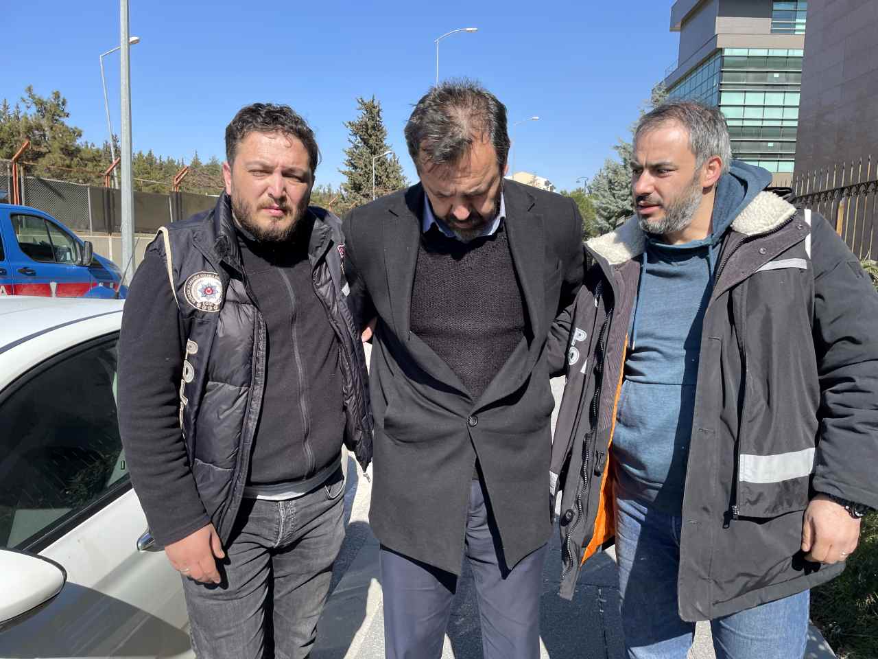 <strong>GÜNCELLEME – </strong>Gaziantep<strong>‘te depremde yıkılan sitenin müteahhidi tutuklandı</strong>