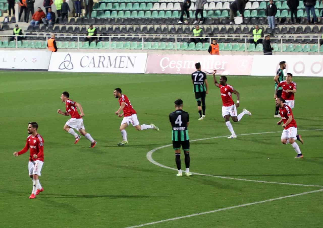 Denizli evinde kaybederken, antrenör Giray Bulak dönemi de sona erdi