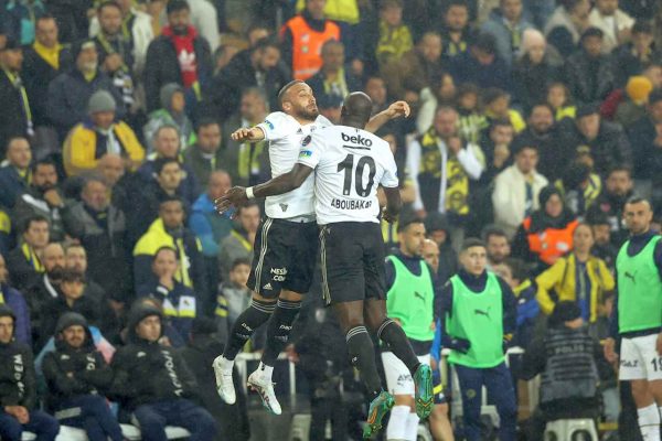 <strong>Beşiktaş, Kadıköy’den zaferle döndü</strong>