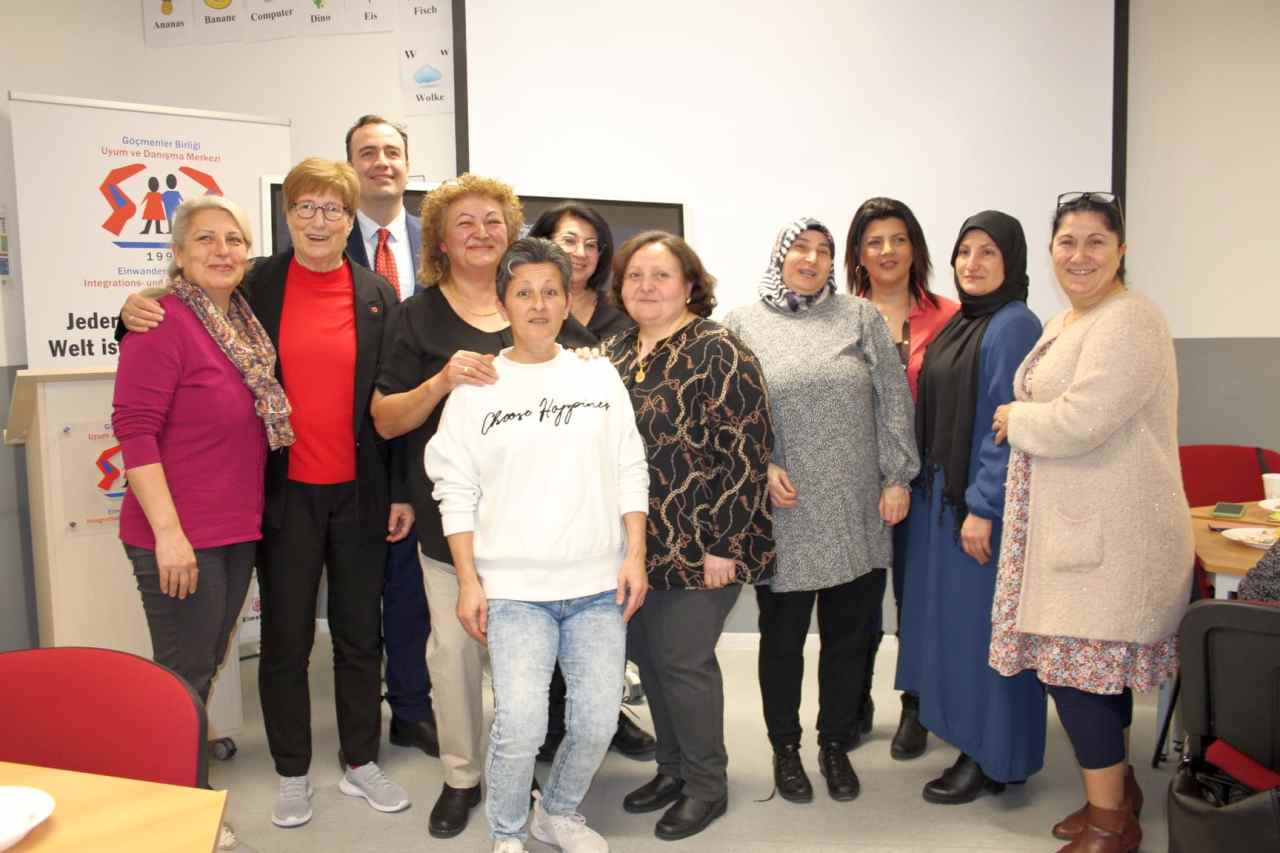<strong>İftar yemeğinde kültürler kaynaştı</strong>