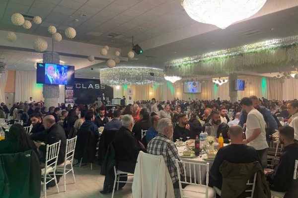 Hamburg Trabzonlular Derneği’nden ”Class” ile iftar yemeği