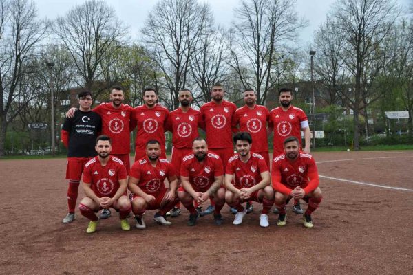 Şimşekler Kreisliga yolunda
