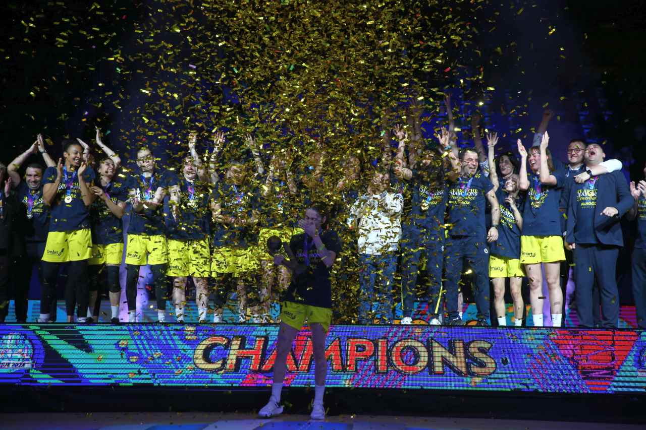 Fenerbahçe Avrupa şampiyonu