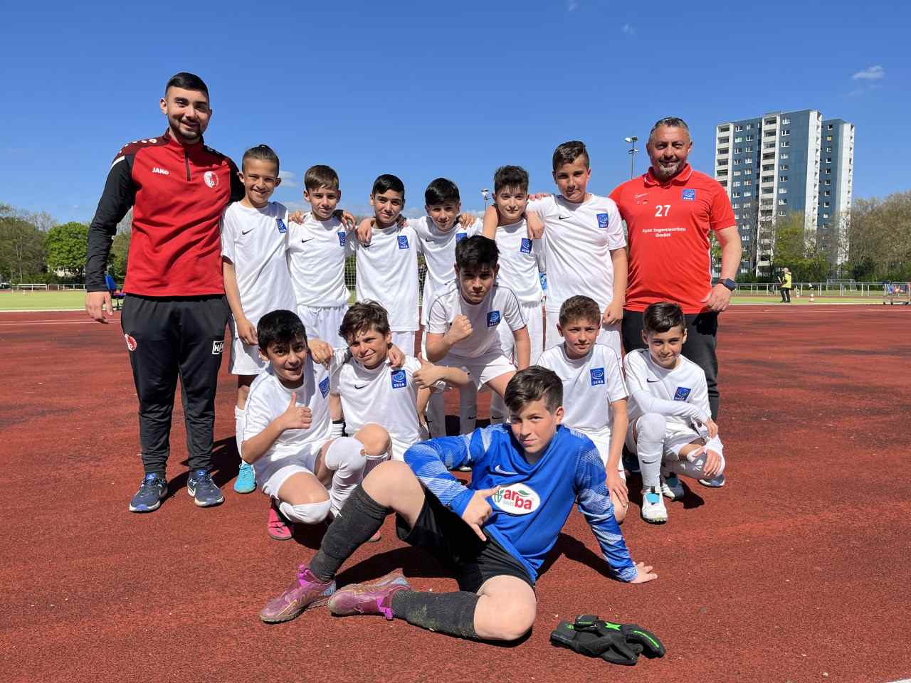 Aziz Nesin İlkokulu yarı finale yükseldi!
