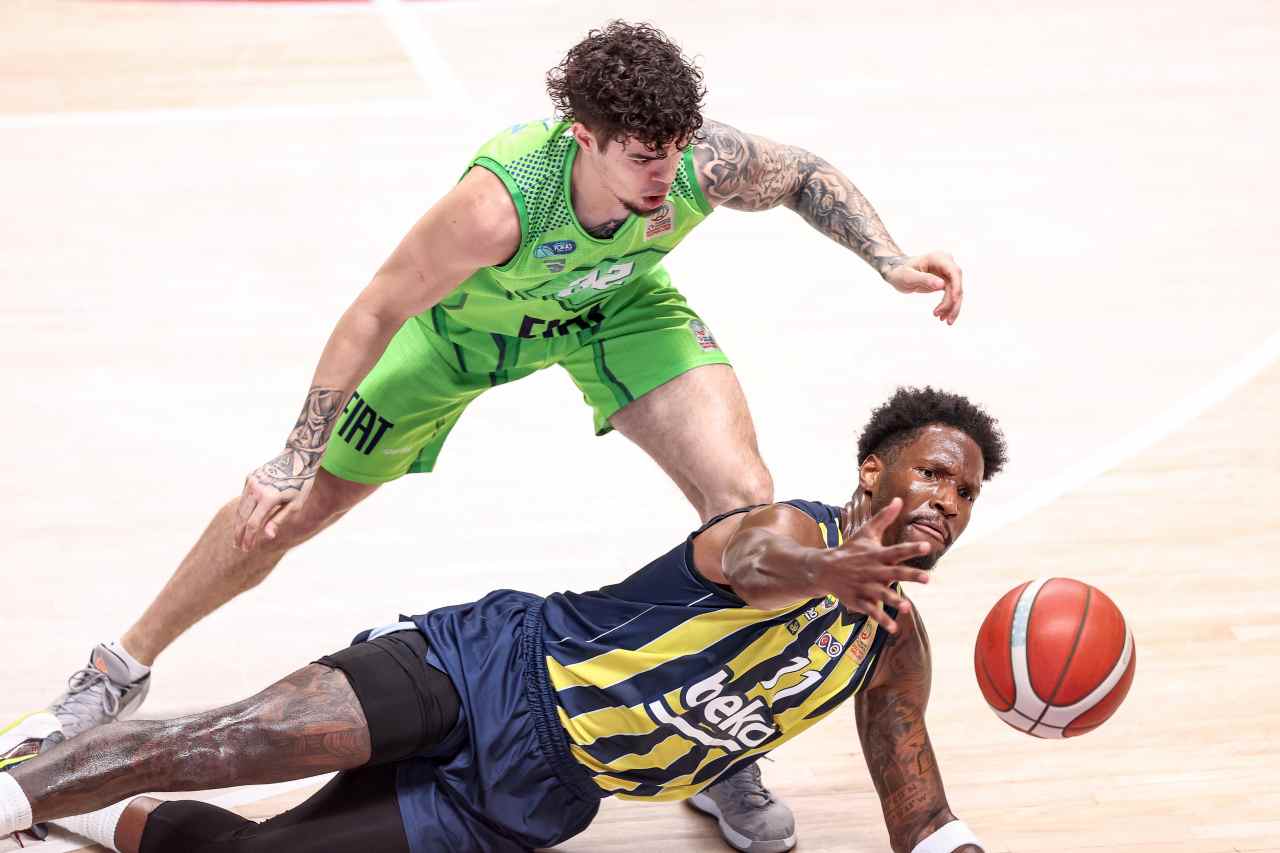 Fenerbahçe BEKO yarı finalde