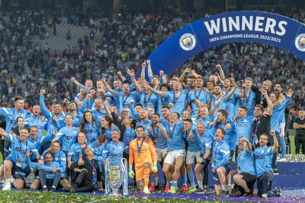 Manchester City, UEFA Şampiyonlar Ligi kupasını aldı